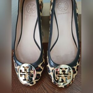 Tory Burch Animal Print REAL Bovine Hair Flats, Gold Tory Burch Emblems, SZ 7.5